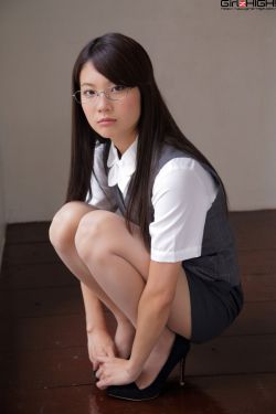 今井麻衣